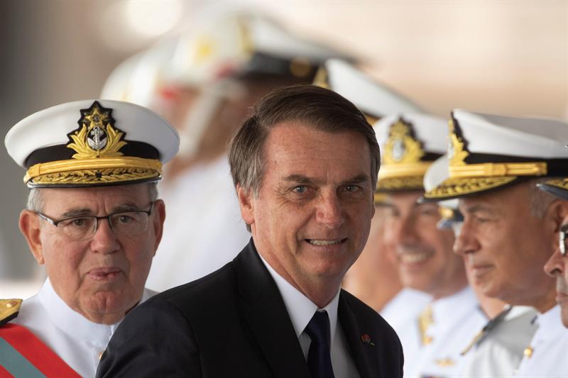 Bolsonaro felicita a autoridades bolivianas por captura de italiano Battisti