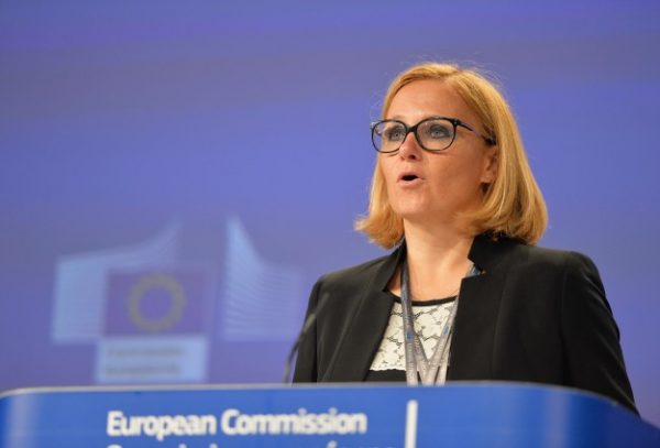 La Unión Europea espera que se respeten los derechos constitucionales de la Asamblea Nacional