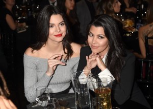 ¡Juntas en el jacuzzi! Kendall Jenner y Kourtney Kardashian presumieron sus traseros mojaditos