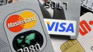 Venezolano con el “bolsillo roto”: BCV ajusta comisiones para el pago de tarjetas de débito y crédito