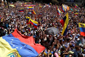 Venezolanos creen que existen suficientes razones para protestar el #16Nov