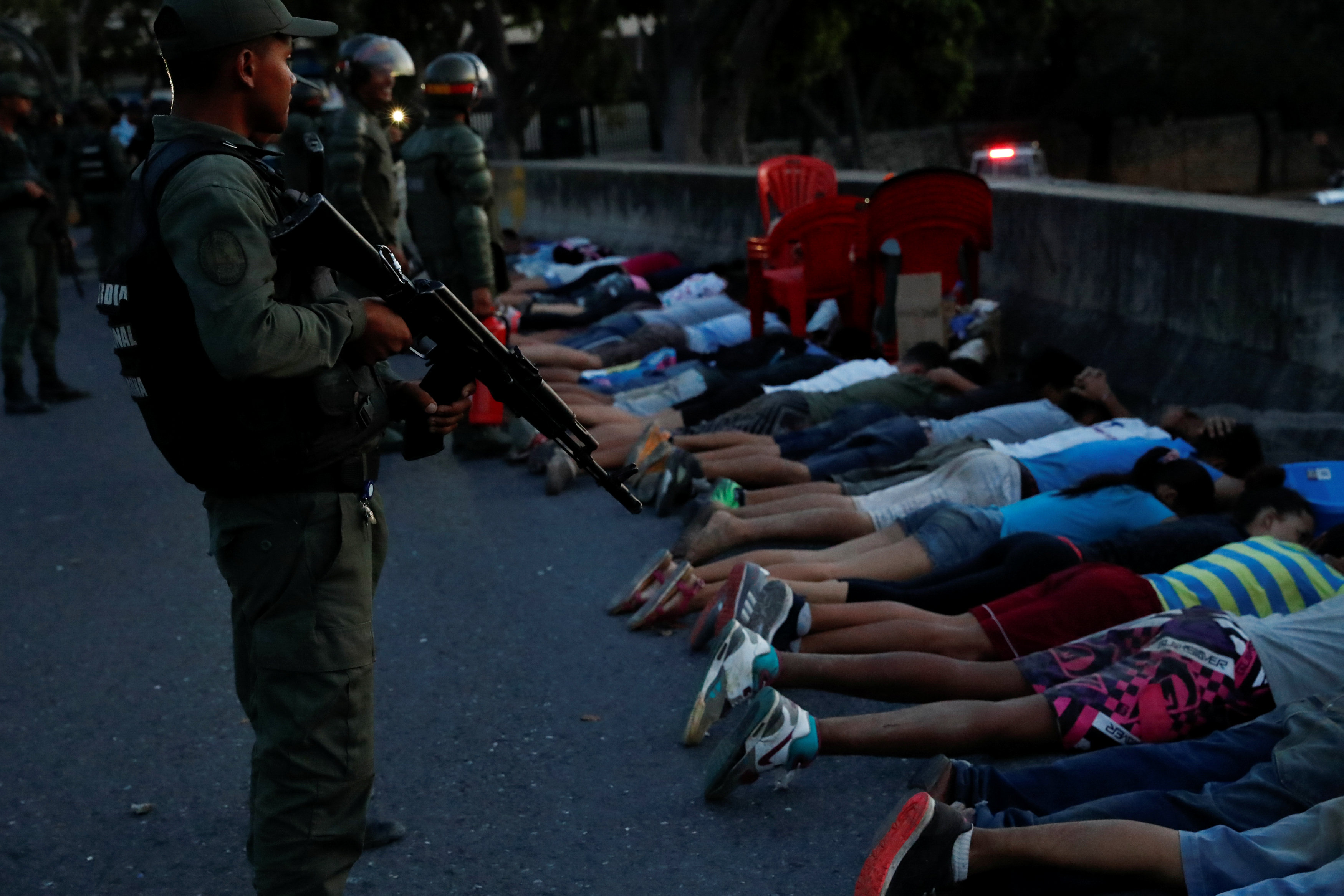 Al menos 300 detenidos en semana del apagón en Venezuela, según Foro Penal