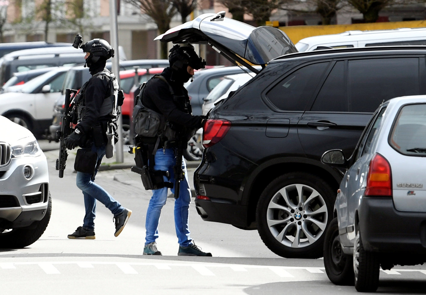 Buscan a varios huidos en relación con posible acto terrorista en Utrecht