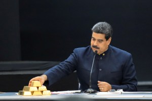 Maduro vendió 7,4 toneladas de oro venezolano en África