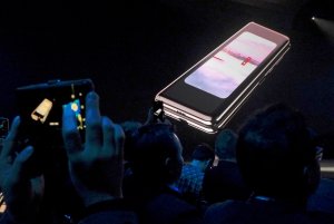 Samsung retira todas las muestras del móvil Galaxy Fold tras detectar fallos