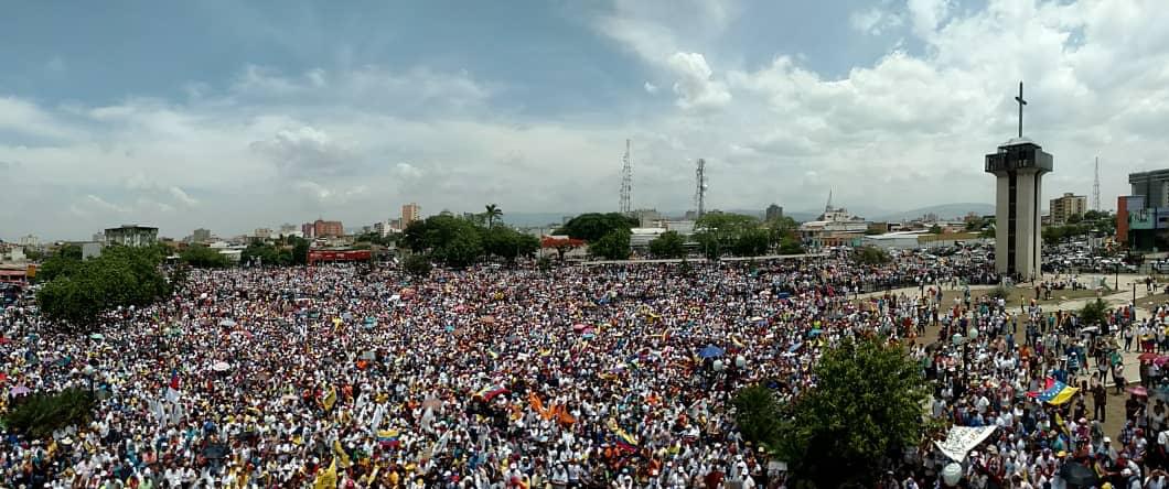 LA FOTO: Esta increíble panorámica muestra cómo Barquisimeto salió a la calle para apoyar a Guaidó #28Abr