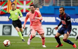 Barcelona cierra la Liga con empate gracias a doblete de Messi