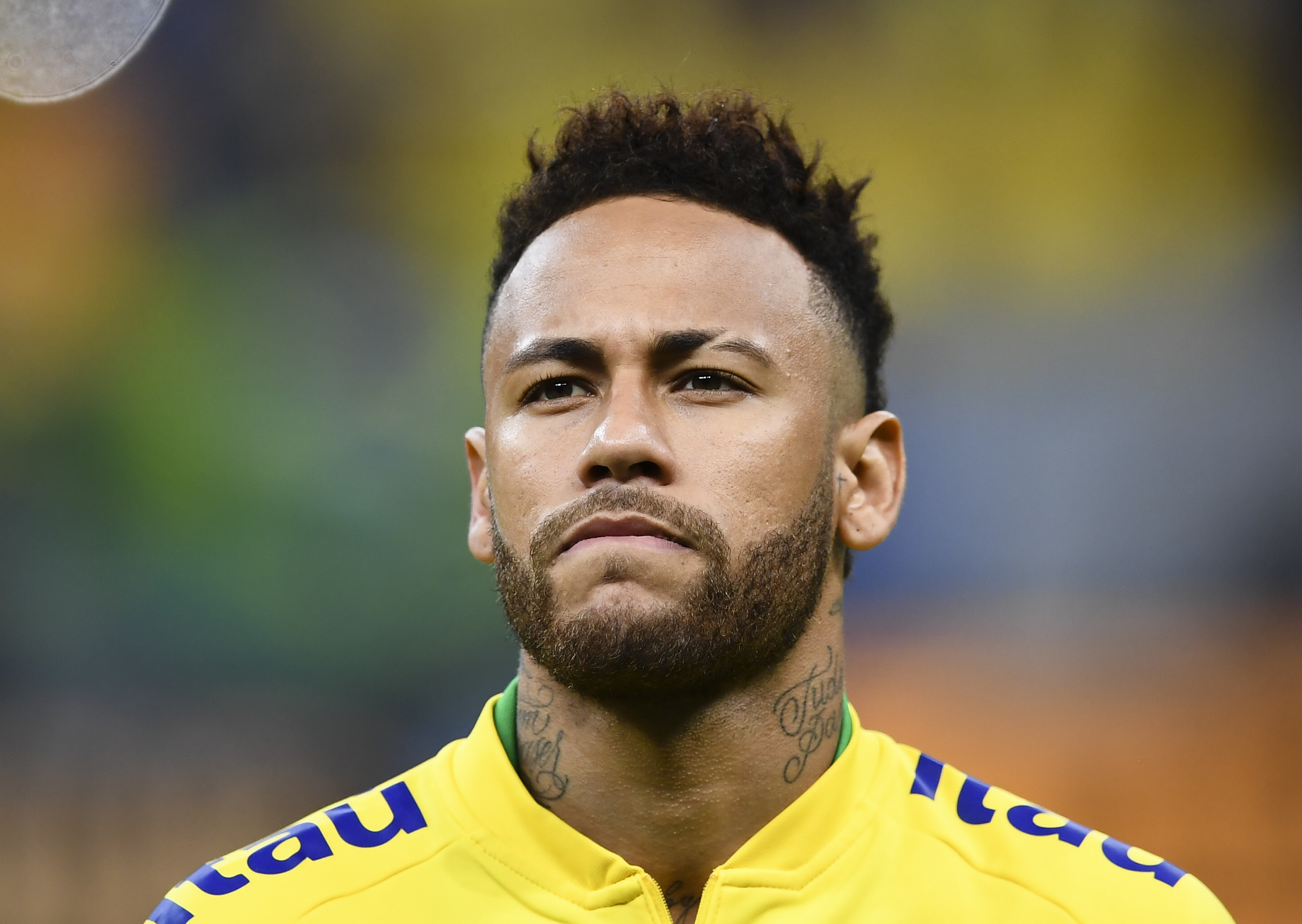 El escandaloso audio de Neymar sobre el novio de su madre que le generó una denuncia por homofobia