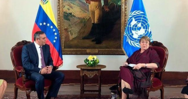 Maikel Moreno y Michelle Bachelet. Imagen cortesía. 