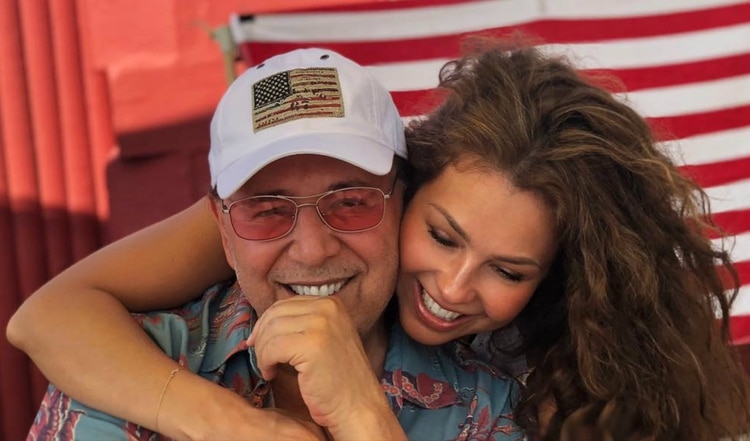 Tommy Mottola compartió una sensual foto de Thalía y ella lo sorprendió con su respuesta