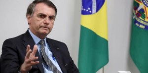 Bolsonaro no tolera que le den “lecciones” sobre preservación de la Amazonía