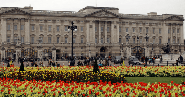 Detenido un hombre por subir las vallas de Buckingham Palace