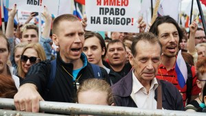 Demandan elecciones libres en Moscú en la mayor protesta rusa en años