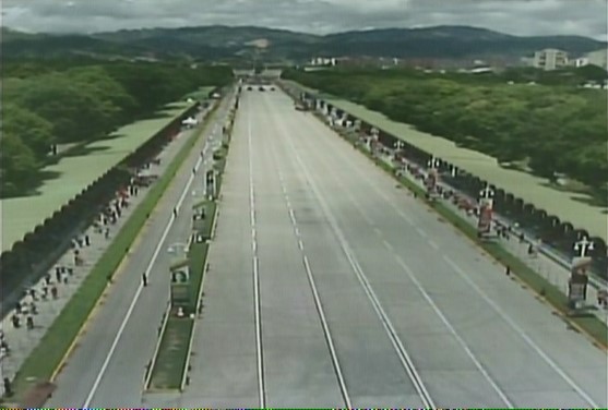 VIDEO: Así fue el brevísimo desfile militar del #5Jul en el paseo Los Próceres