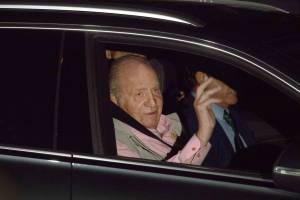El rey Juan Carlos recibe el alta de su operación de corazón