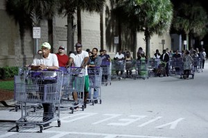 EN VIVO: Florida espera al poderoso huracán Dorian
