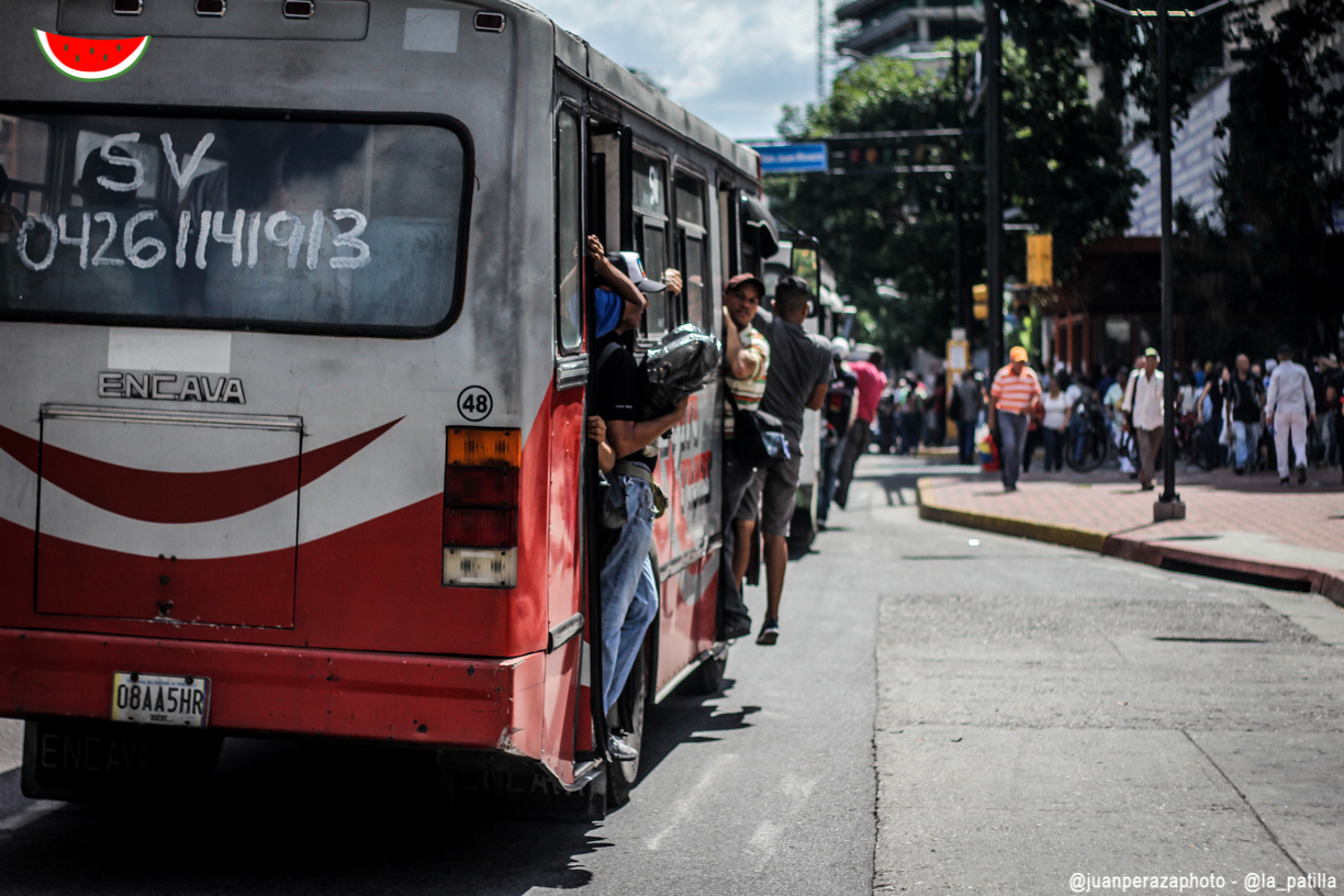 Caracas vuelve al caos por nuevo apagón rojo (Foto y Videos)