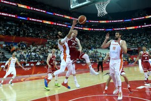 España jugará en las semifinales del Mundial de básquet tras ganar a Polonia