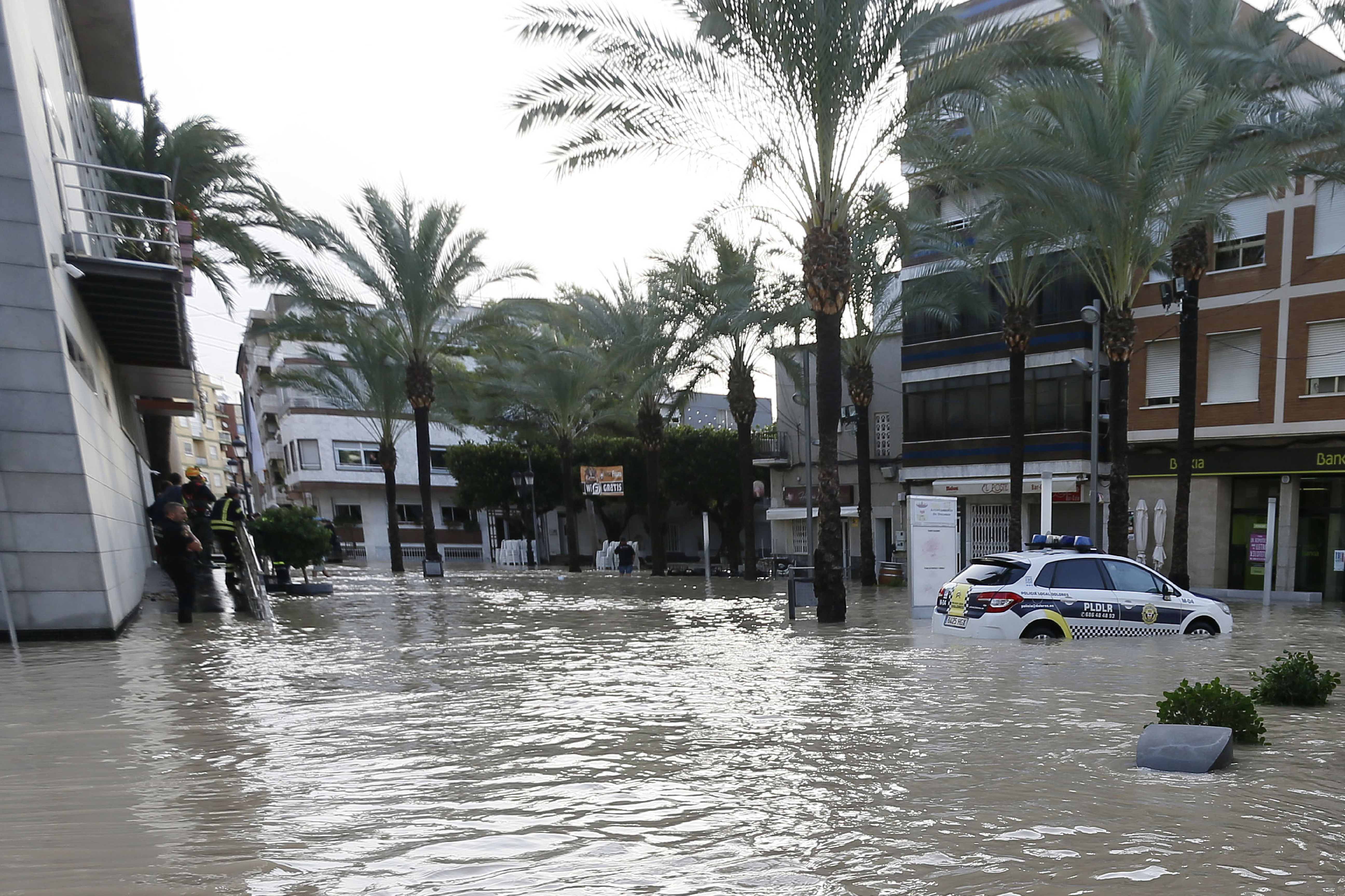 Nuevas evacuaciones en el sureste de España donde remite la tormenta