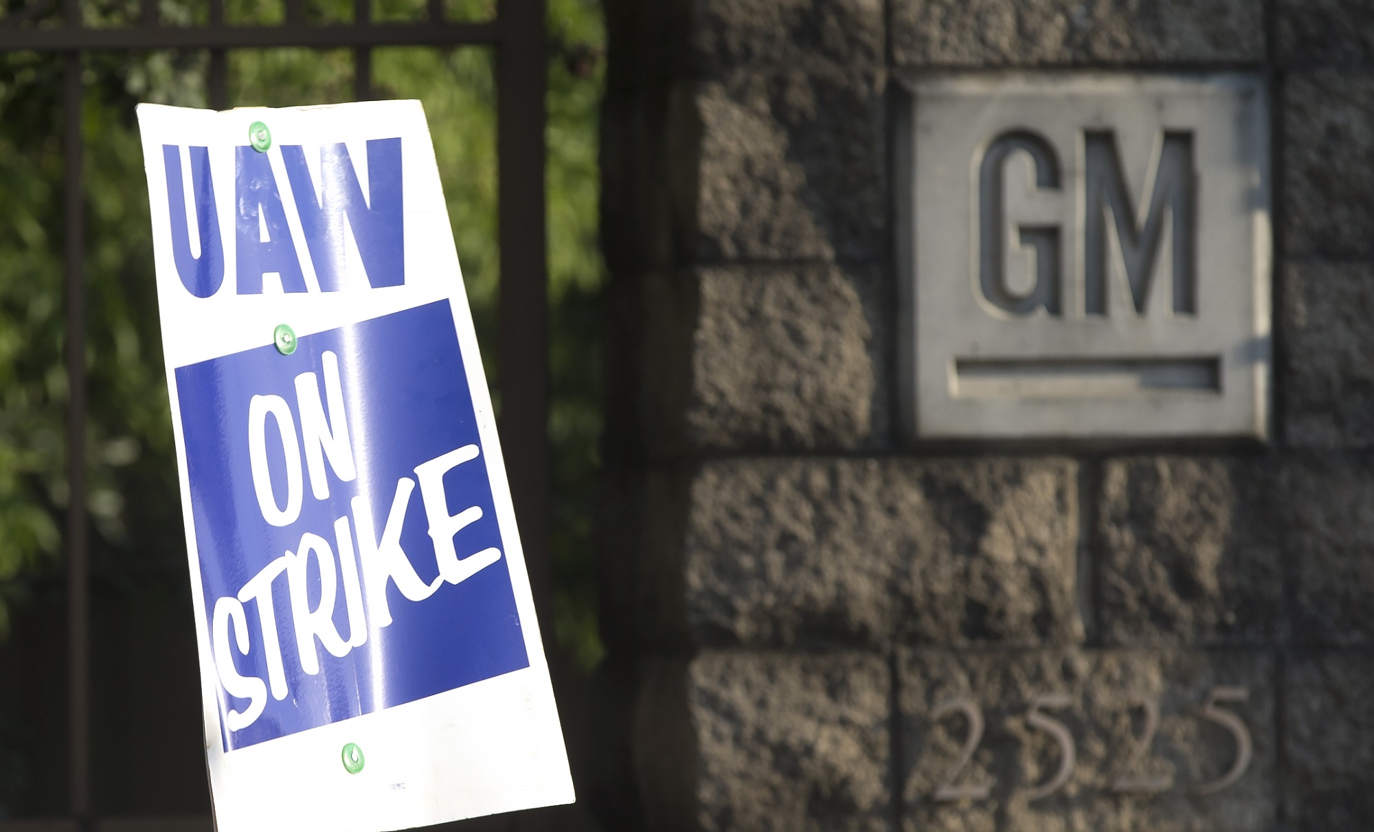 General Motors enfrenta su primera huelga en 12 años en EEUU
