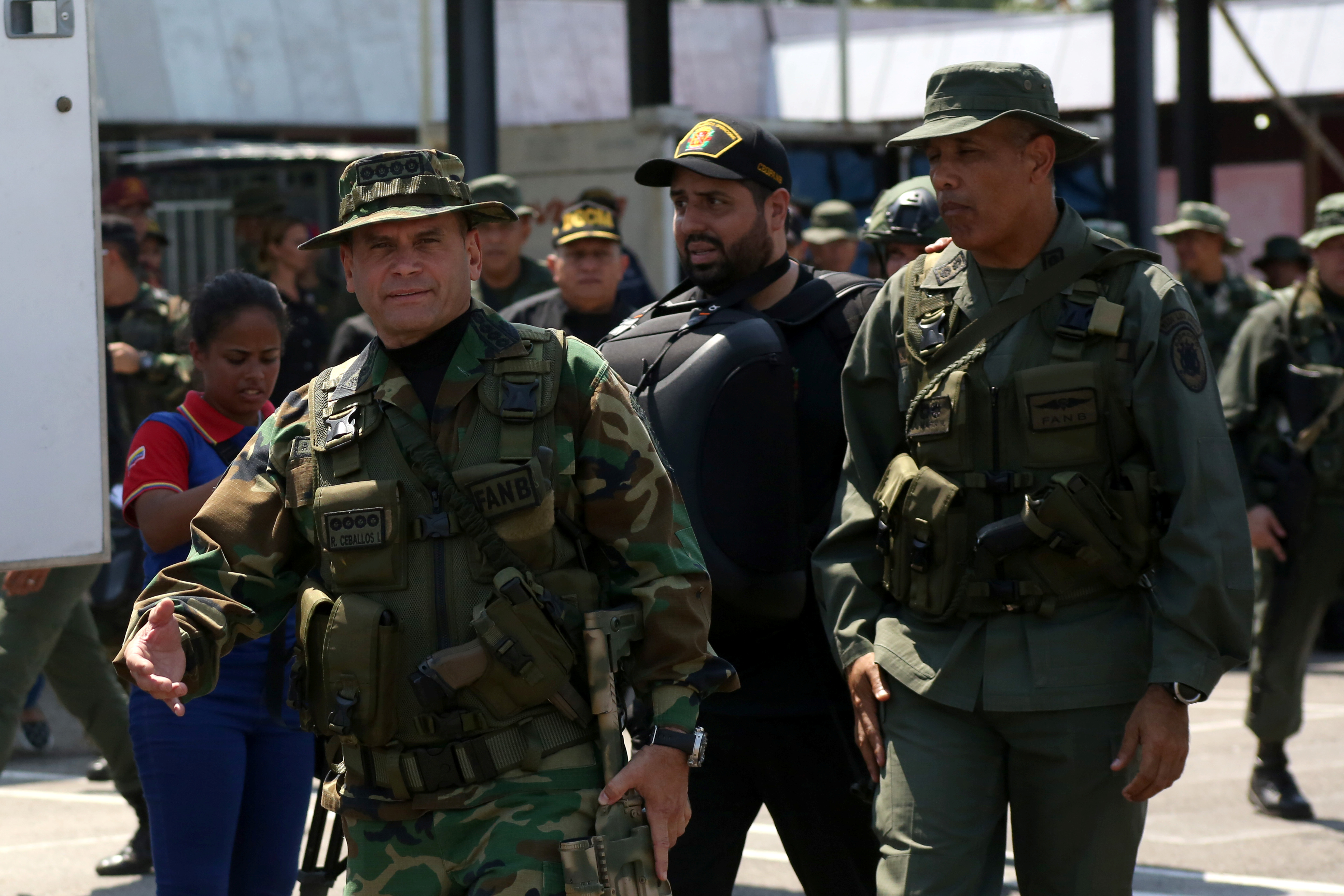 Fuerza Armada venezolana asegura que mantiene el “alerta naranja” en frontera con Colombia (Video)