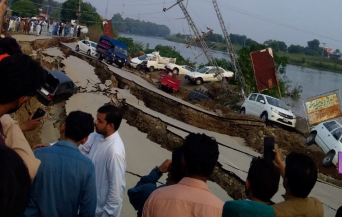 En imágenes: Los daños que causó el terremoto en varias zonas del norte de Pakistán