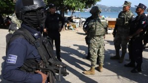 Detienen en sur de México a un comando de 70 personas armadas