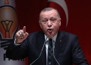 Erdogan: Operación en Siria seguirá hasta que acabemos con amenaza terrorista