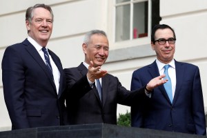 EEUU y China reanudan conversaciones de alto nivel para poner fin a la guerra comercial