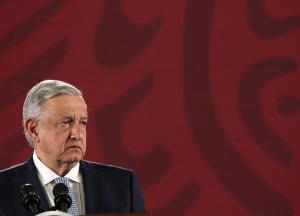 Pidieron la renuncia de López Obrador tras la cuestionable liberación del hijo de “El Chapo”