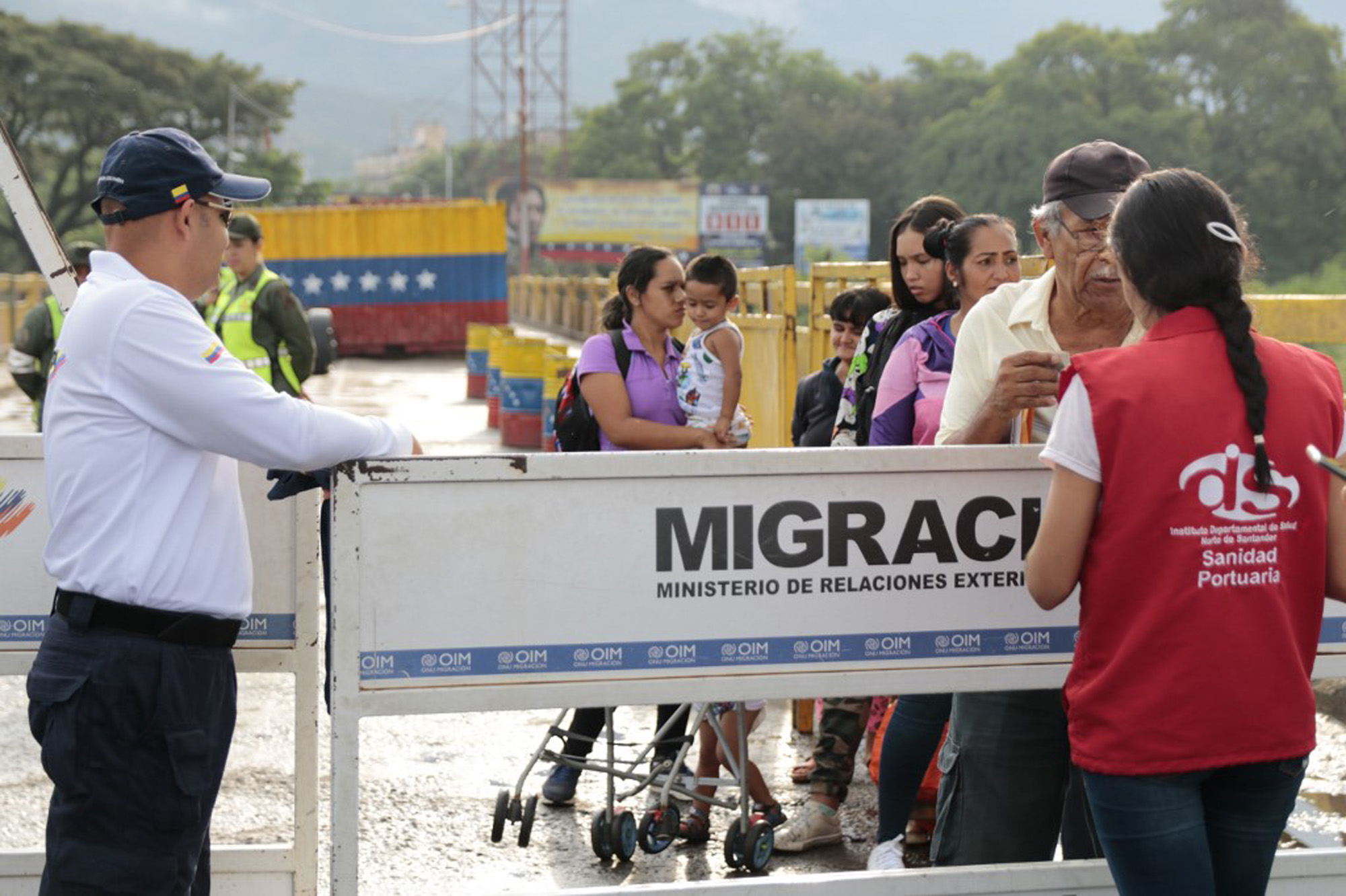 Régimen de Maduro permitirá corredor escolar en la frontera con Colombia