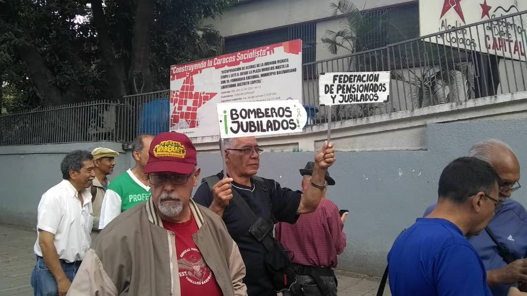 Docentes venezolanos dispuestos a llamar a huelga general para exigir salarios dignos