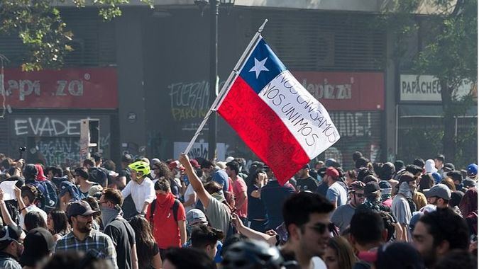 ALnavío: El estallido en Chile es por la desconexión de los partidos, el liderazgo, el Estado y las universidades con la sociedad