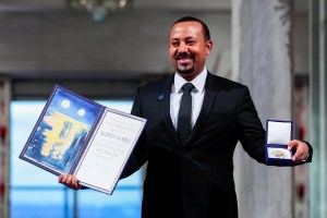 Presidente etíope recibe Nobel de la Paz y elogia a dirigentes eritreos