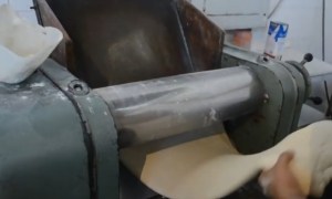 Panaderos artesanales llevan dos meses sin recibir harina (Video)