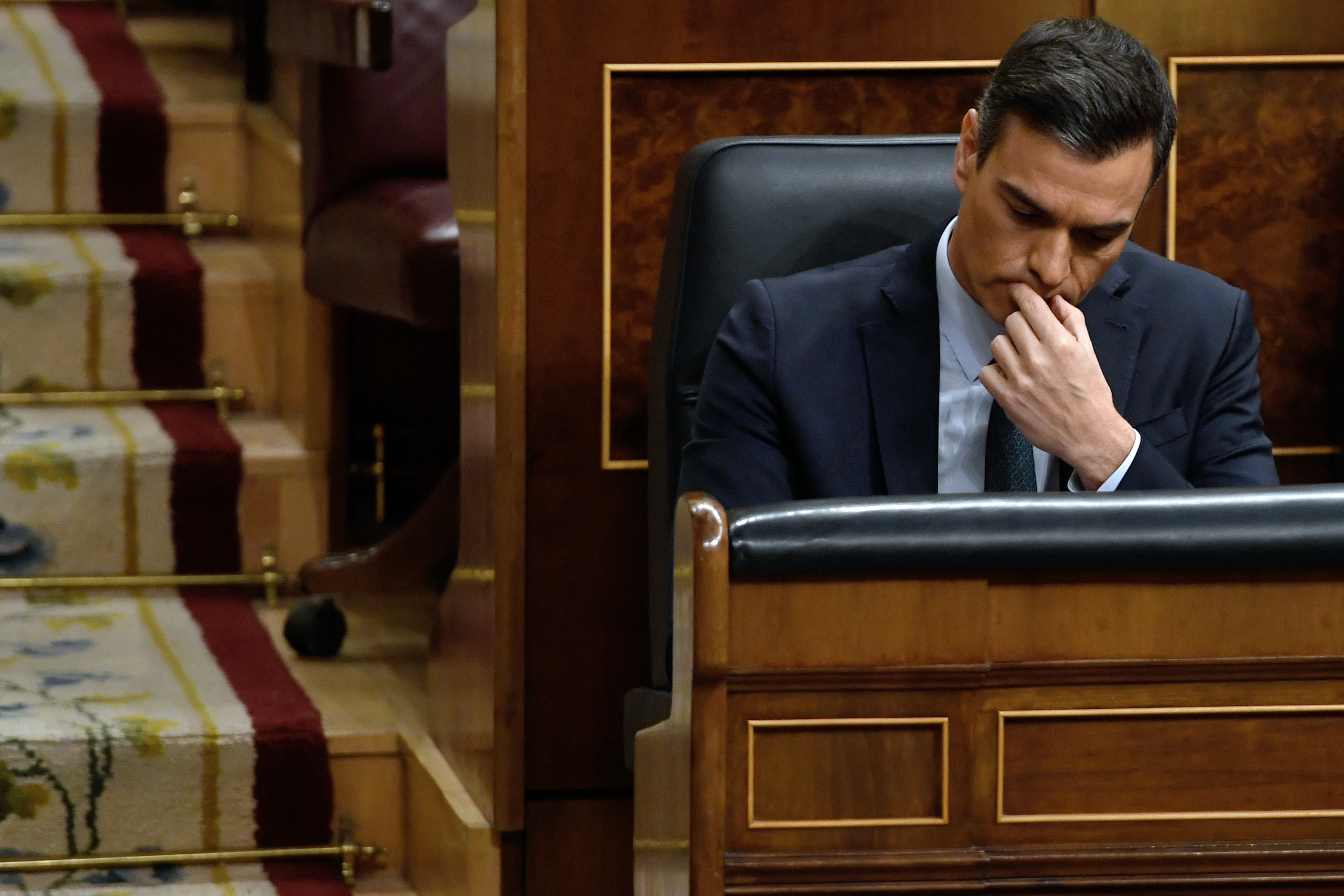 Pedro Sánchez prevé alargar el confinamiento en España hasta mitad de mayo