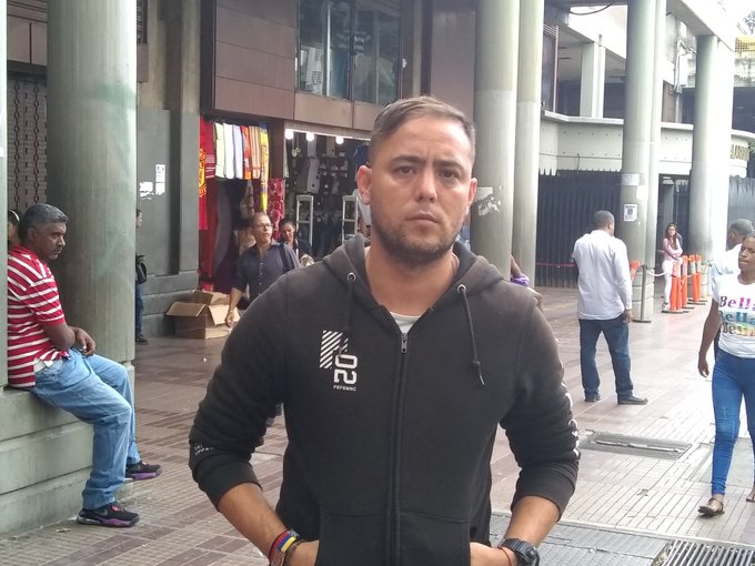 El reportero gráfico Jesús Medina fue liberado tras breve detención