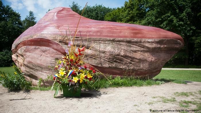 Anunciaron la llegada de la piedra Kueka al país tras 22 años en Alemania (Fotos)