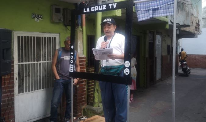 La Cruz TV: Un noticiero comunitario para combatir la desinformación en Venezuela (Video)