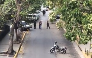 En VIDEO: Faes desmanteló granadas en un vehículo vinculado al tiroteo en el CCCT