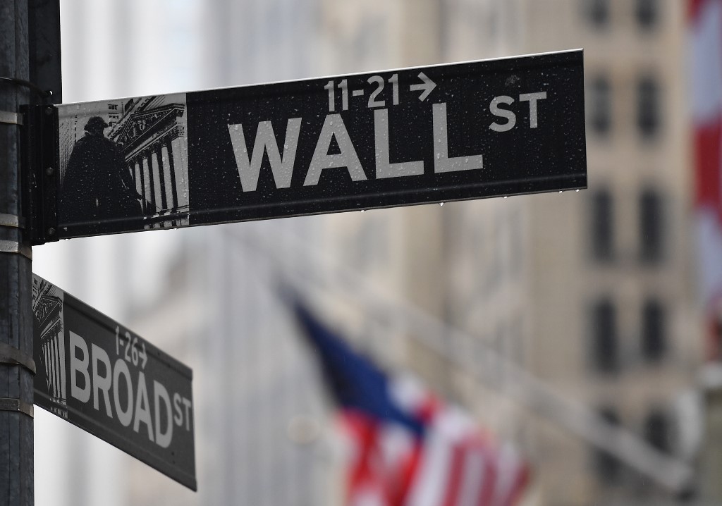 Wall Street cierra rojo y el Dow pierde un 0, 56 % en un jornada muy volátil