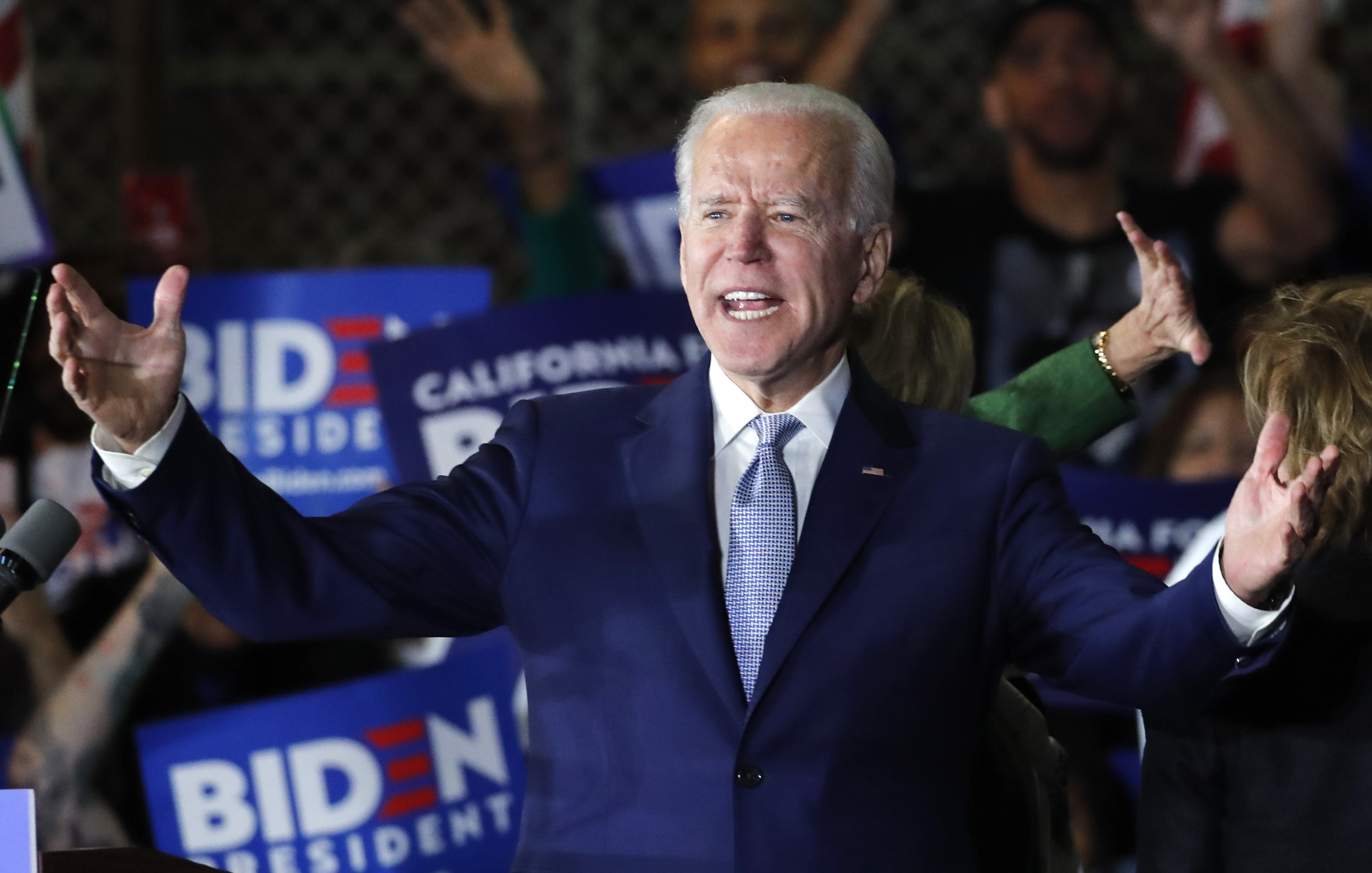Supermartes: Biden gana diez estados, Sanders triunfa en California