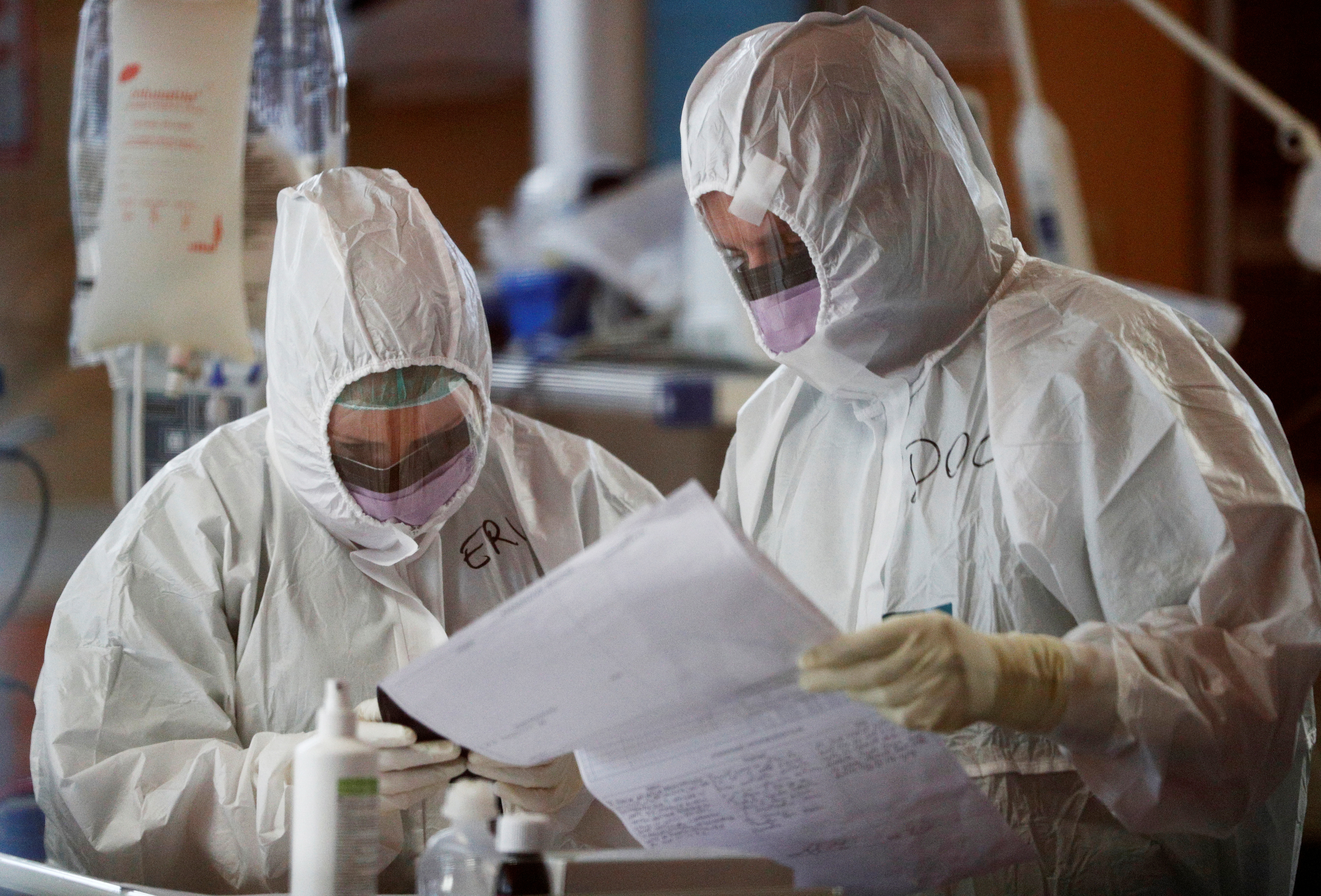 Pacientes con coronavirus fueron tratados con plasma y el resultado fue inesperado