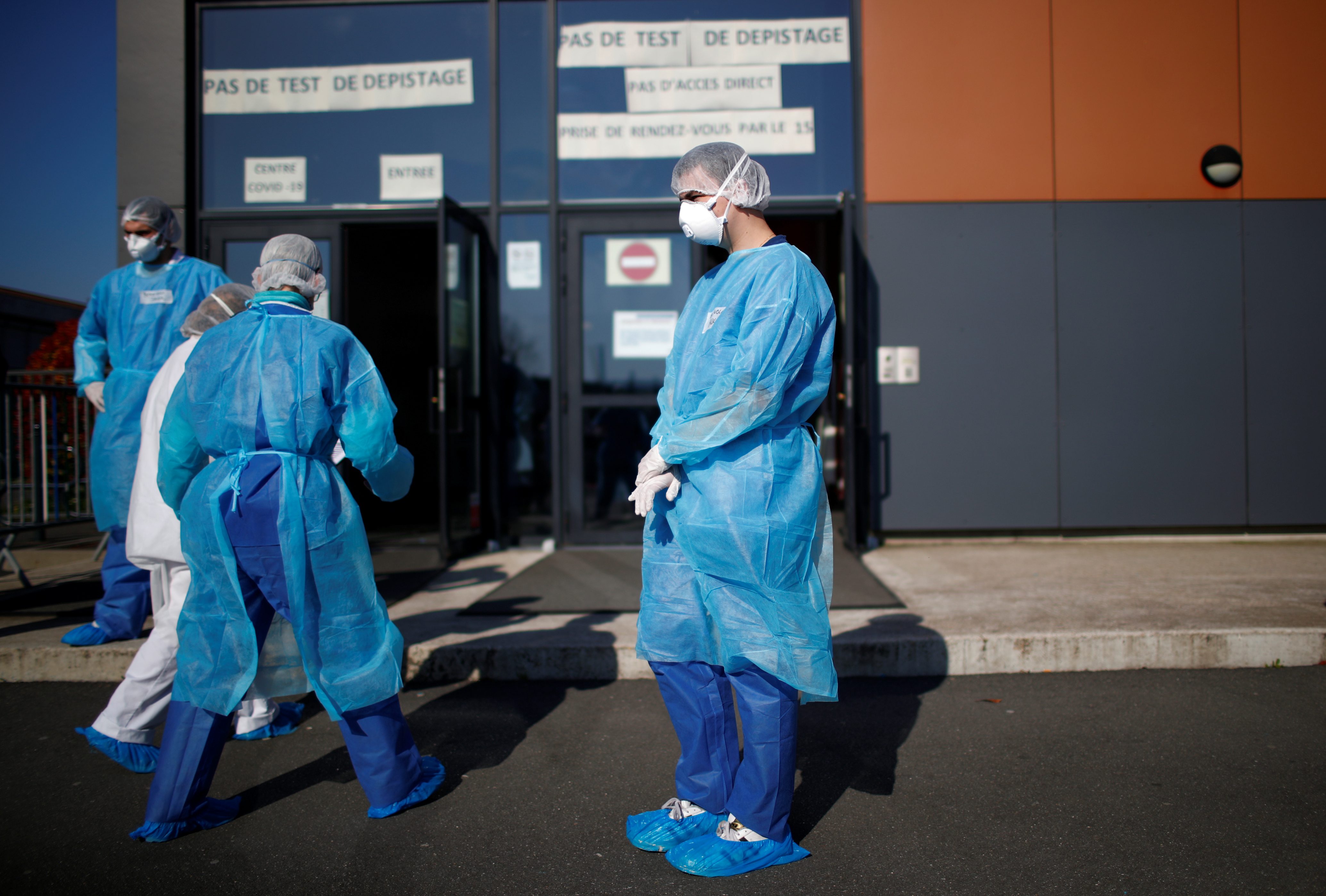Francia registró 516 muertes y se acerca a 22.000 decesos por coronavirus