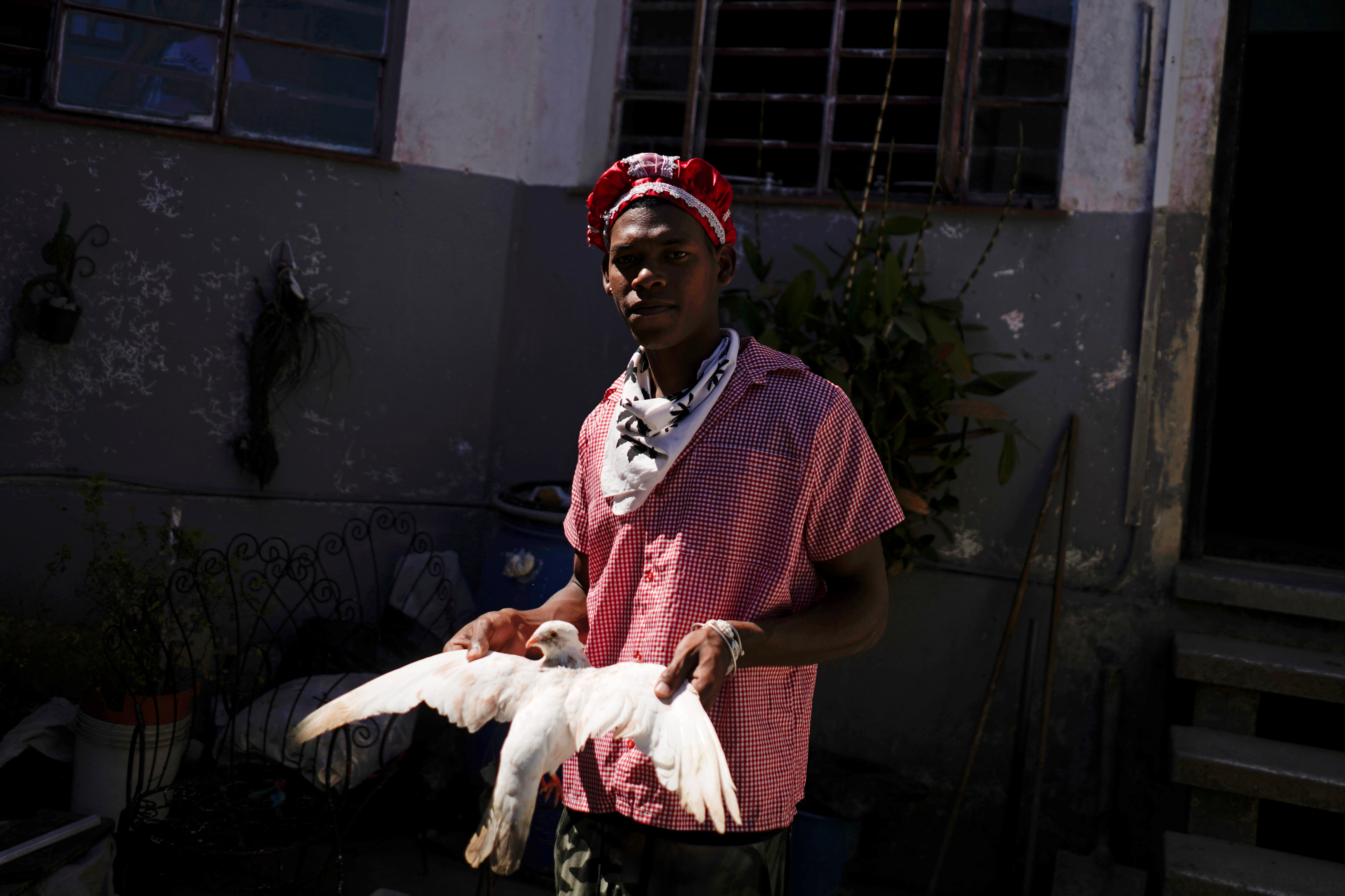 Santeros cubanos pronosticaron enfermedades, desastres naturales y delitos en 2023