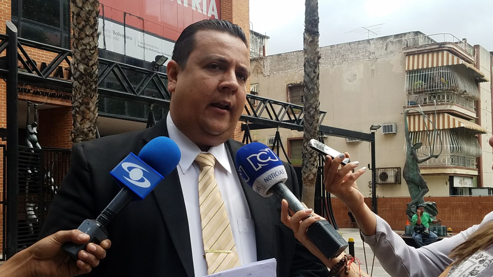 Régimen pretende imputar a Javier Tarazona por “instigación al odio”, denunció su abogada (Video)
