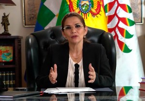 Expresidenta Áñez denunció persecución tras ser citada por Fiscalía boliviana