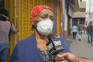 Abuela barquisimetana camina más de 5 kilómetros en busca de medicinas