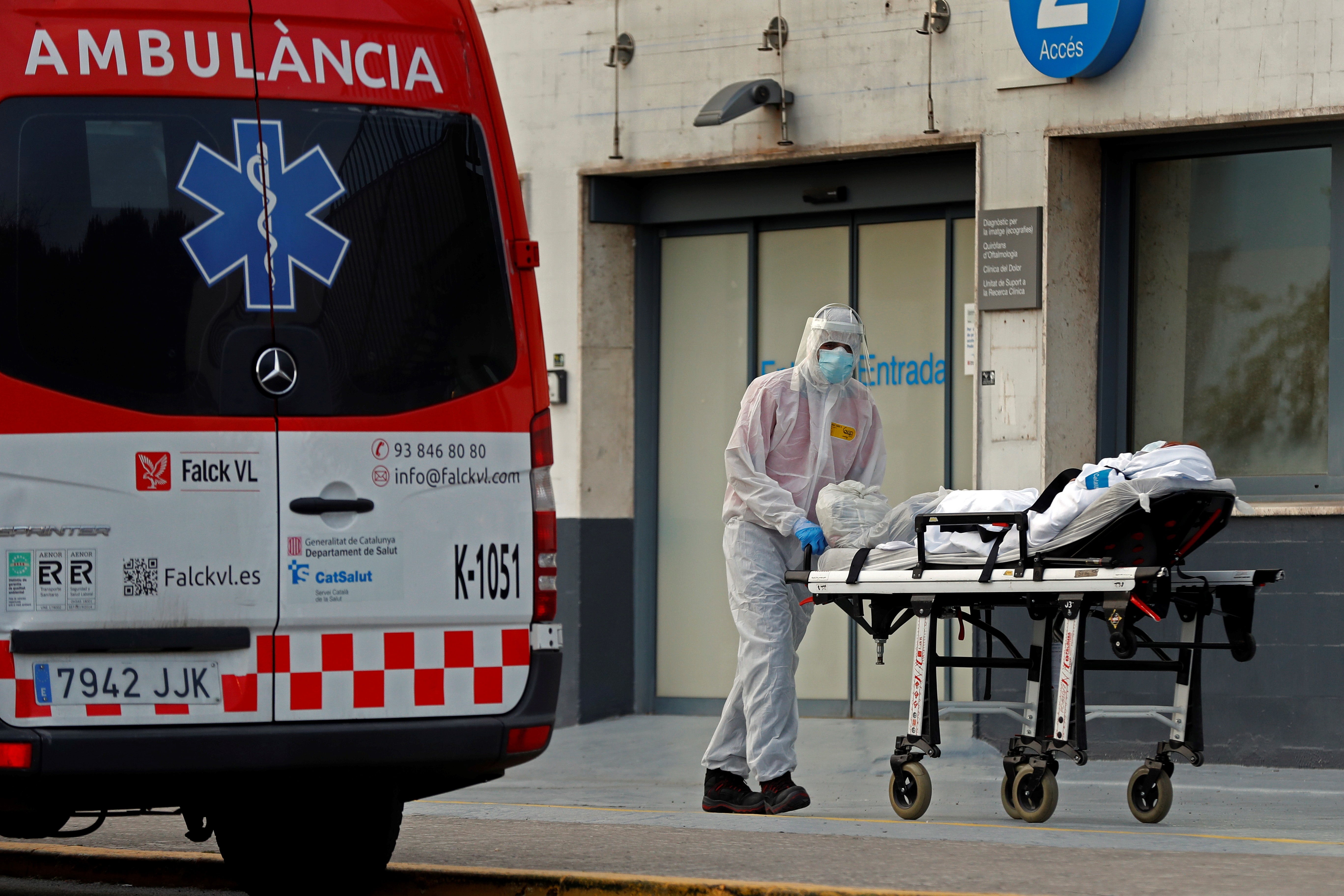 Se reduce significativamente la cifra de fallecidos diarios por coronavirus en España