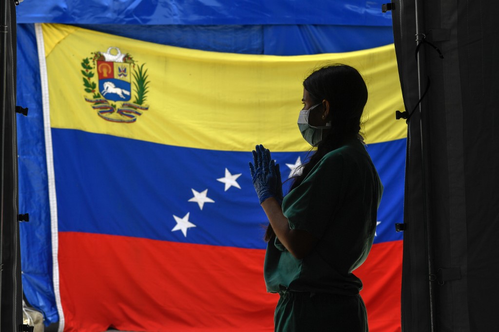 Venezuela supera los mil muertos por coronavirus en víspera de la Navidad